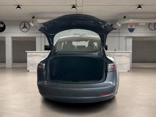 Midnight Silver Metallic 2022 Tesla Model 3 Long Range