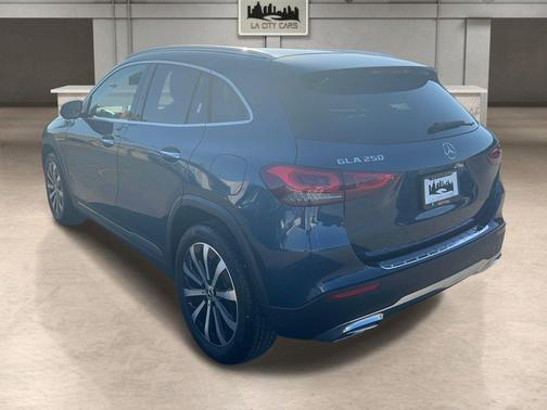 2022 Mercedes-Benz GLA 250 Base