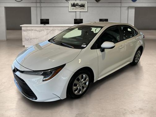 Ice 2024 Toyota Corolla LE