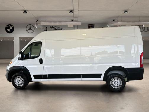 Bright White Clearcoat 2025 RAM ProMaster 2500 Tradesman
