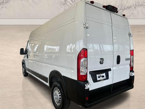 Bright White Clearcoat 2025 RAM ProMaster 2500 Tradesman