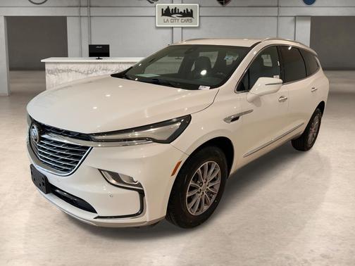 2023 Buick Enclave Essence FWD