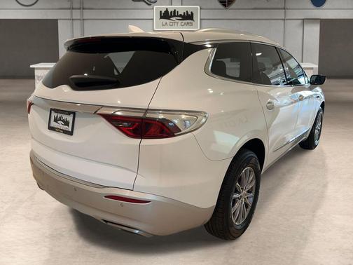 2023 Buick Enclave Essence FWD
