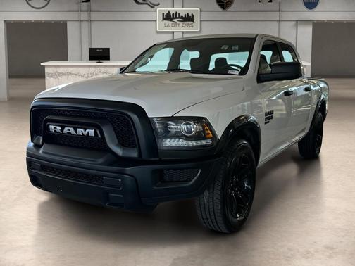 Bright White Clearcoat 2024 RAM 1500 Classic Warlock Crew Cab 4x2 5'7' Box