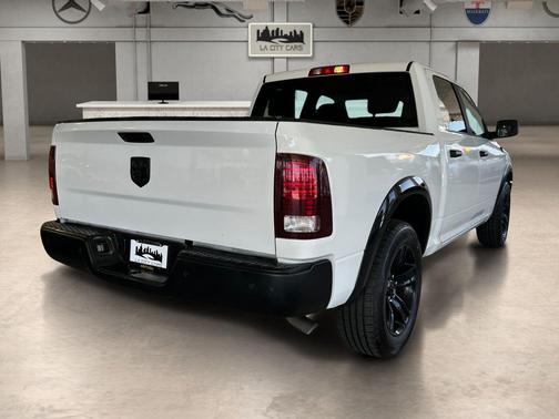 Bright White Clearcoat 2024 RAM 1500 Classic Warlock Crew Cab 4x2 5'7' Box