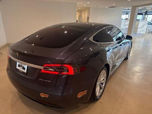 2020 Tesla Model S Long Range