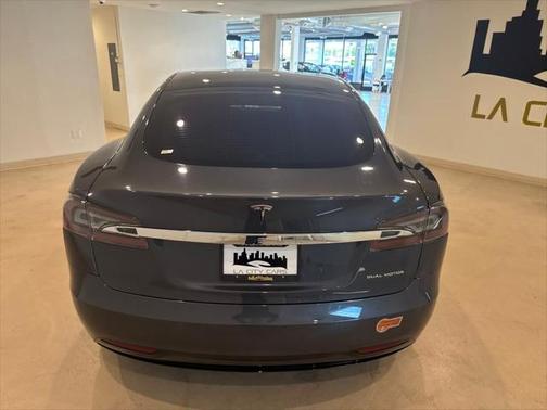 2020 Tesla Model S Long Range