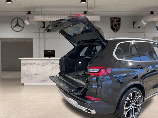 2023 BMW X5 PHEV xDrive45e