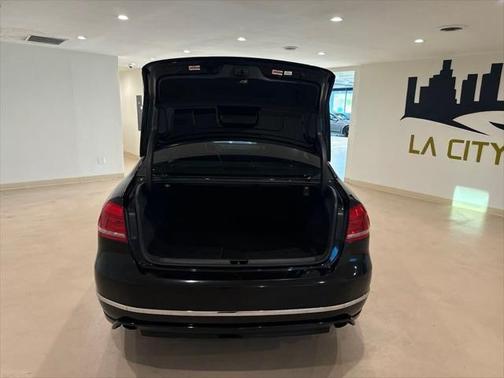 2015 Volkswagen Passat 3.6L V6 DSG SEL Premium