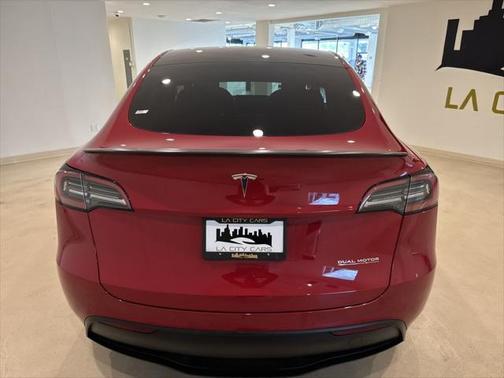 2022 Tesla Model Y Performance Dual Motor All-Wheel Drive