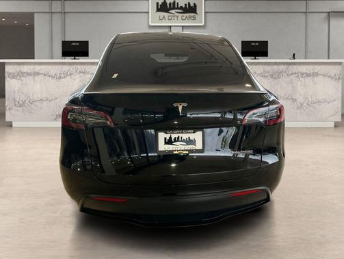 2023 Tesla Model Y Performance Dual Motor All-Wheel Drive