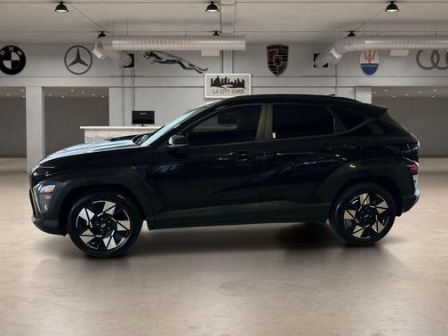 Abyss Black Pearl 2024 Hyundai KONA SEL