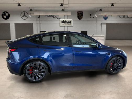 2021 Tesla Model Y Performance Dual Motor All-Wheel Drive