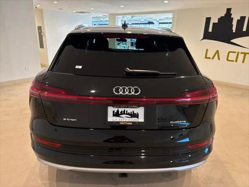2021 Audi e-tron Premium Plus