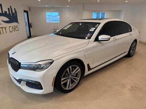 2018 BMW 740e xDrive iPerformance