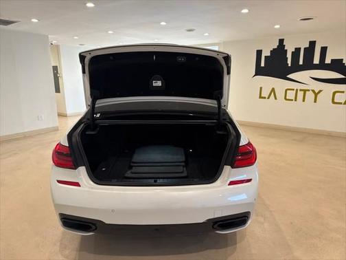 2018 BMW 740e xDrive iPerformance