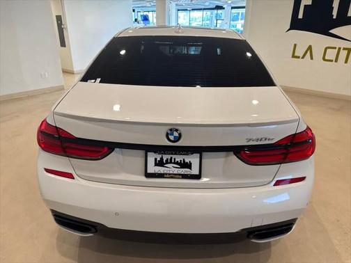 2018 BMW 740e xDrive iPerformance
