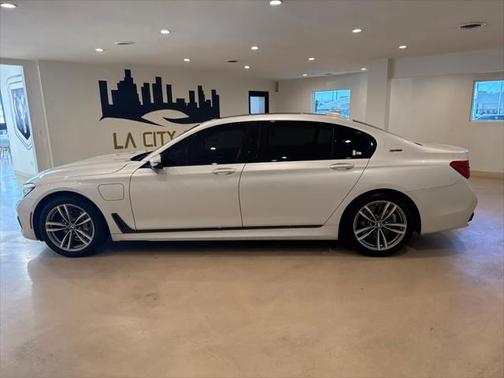 2018 BMW 740e xDrive iPerformance