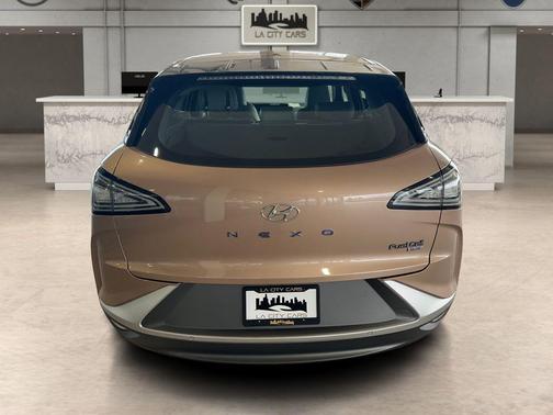 2022 Hyundai NEXO Blue