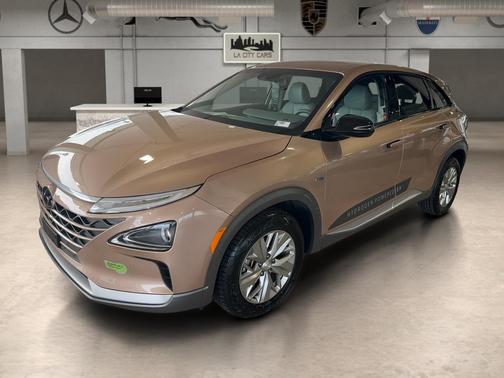 2022 Hyundai NEXO Blue