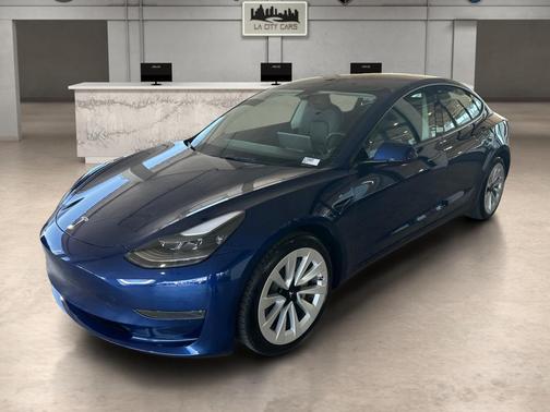 Deep Blue Metallic 2023 Tesla Model 3 Standard Range