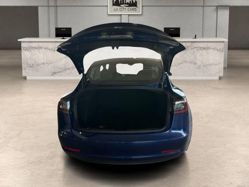 Deep Blue Metallic 2023 Tesla Model 3 Standard Range