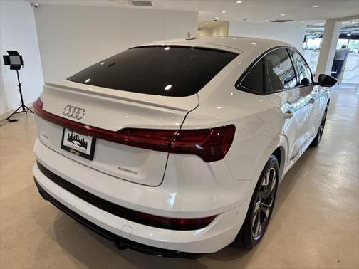 2022 Audi e-tron Sportback S line Premium