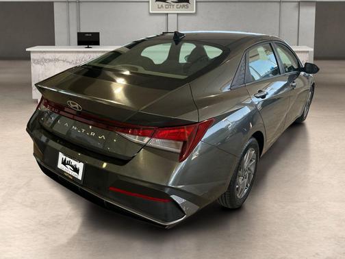 Amazon Gray 2024 Hyundai ELANTRA SEL