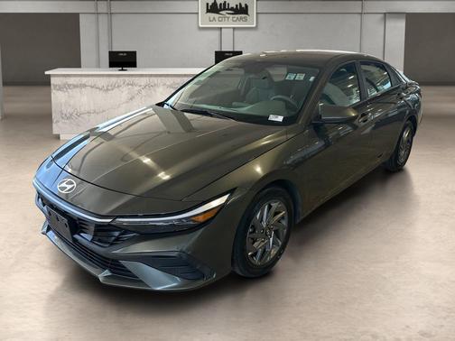 Amazon Gray 2024 Hyundai ELANTRA SEL