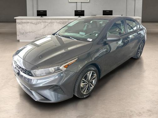 Gravity Gray 2024 Kia Forte LXS