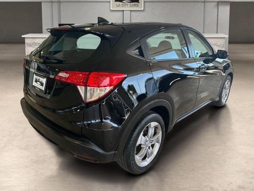 Crystal Black Pearl 2020 Honda HR-V LX