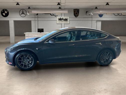 2018 Tesla Model 3 Standard