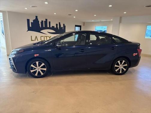 2017 Toyota Mirai Base