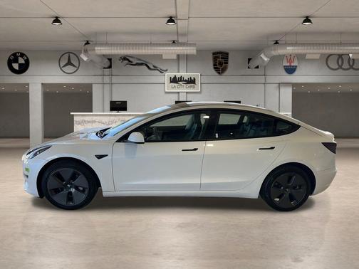2023 Tesla Model 3 Standard Range