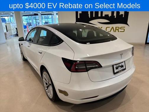 2022 Tesla Model 3 Standard Range