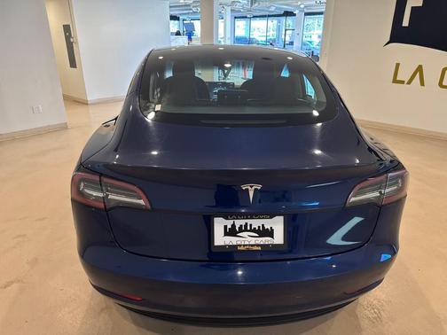 2022 Tesla Model 3 Standard Range