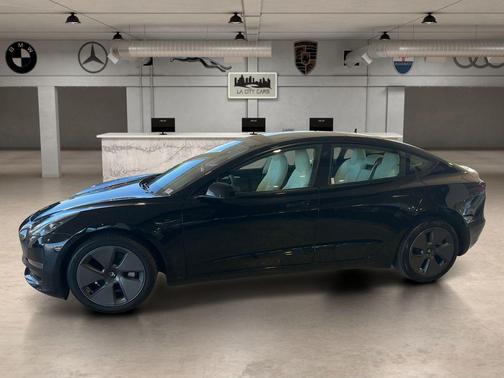 2023 Tesla Model 3 Standard Range