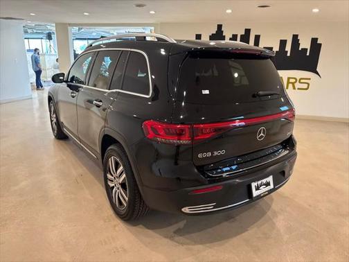 2023 Mercedes-Benz EQB 300 4MATIC
