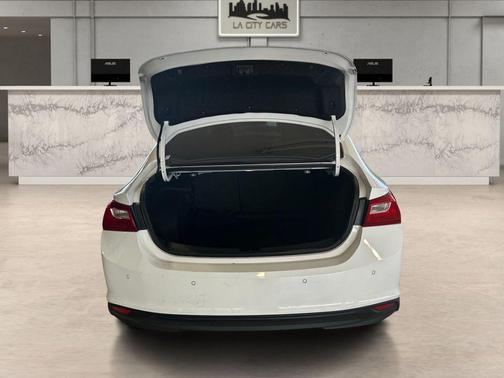 Summit White 2022 Chevrolet Malibu 1LS