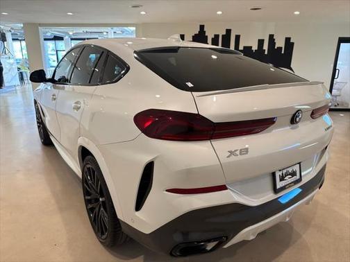 2022 BMW X6 xDrive40i