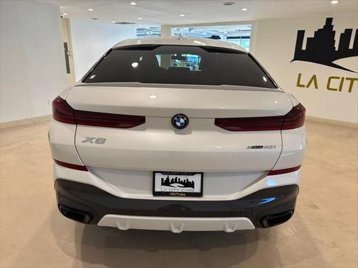 2022 BMW X6 xDrive40i