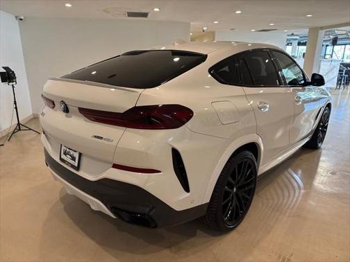 2022 BMW X6 xDrive40i