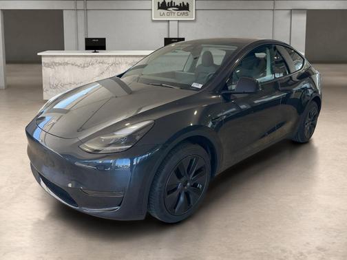 2025 Tesla Model Y Long Range Dual Motor Rear-Wheel Drive