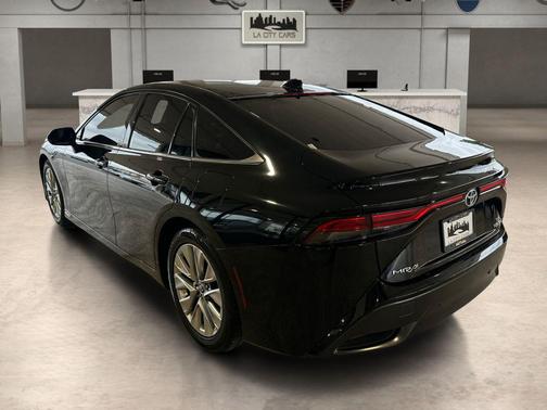 Black 2021 Toyota Mirai Base