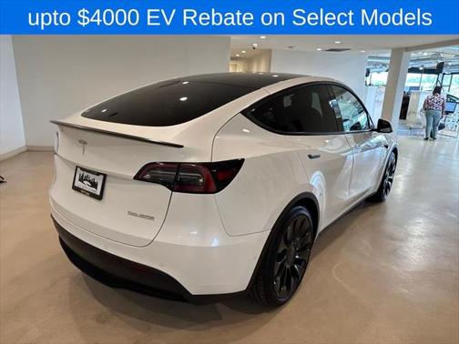 2022 Tesla Model Y Performance Dual Motor All-Wheel Drive