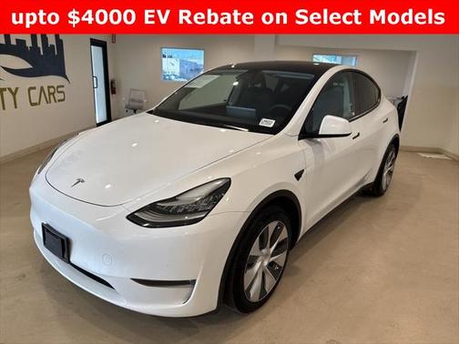2022 Tesla Model Y Long Range Dual Motor All-Wheel Drive