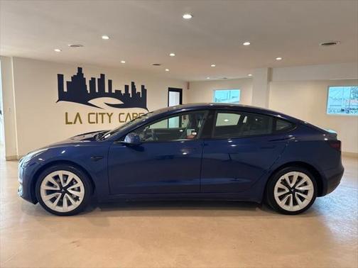 2022 Tesla Model 3 Standard Range