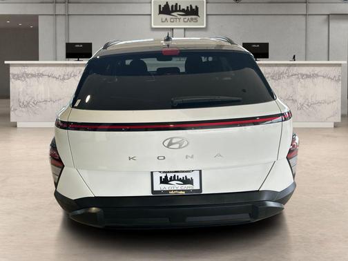 Atlas White 2026 Hyundai KONA SEL Sport