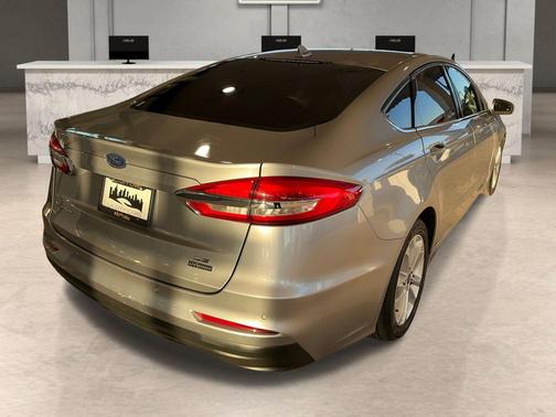 2020 Ford Fusion Hybrid SE