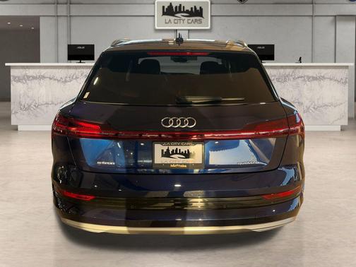 2021 Audi e-tron Premium